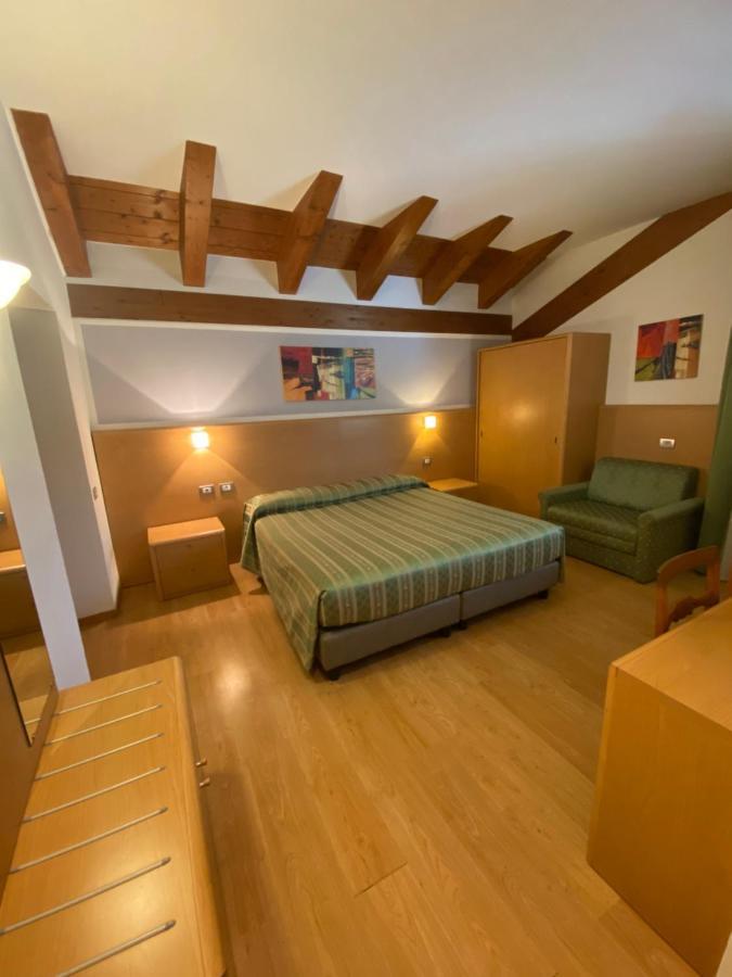 Al Brenta Hotell Levico Terme Eksteriør bilde