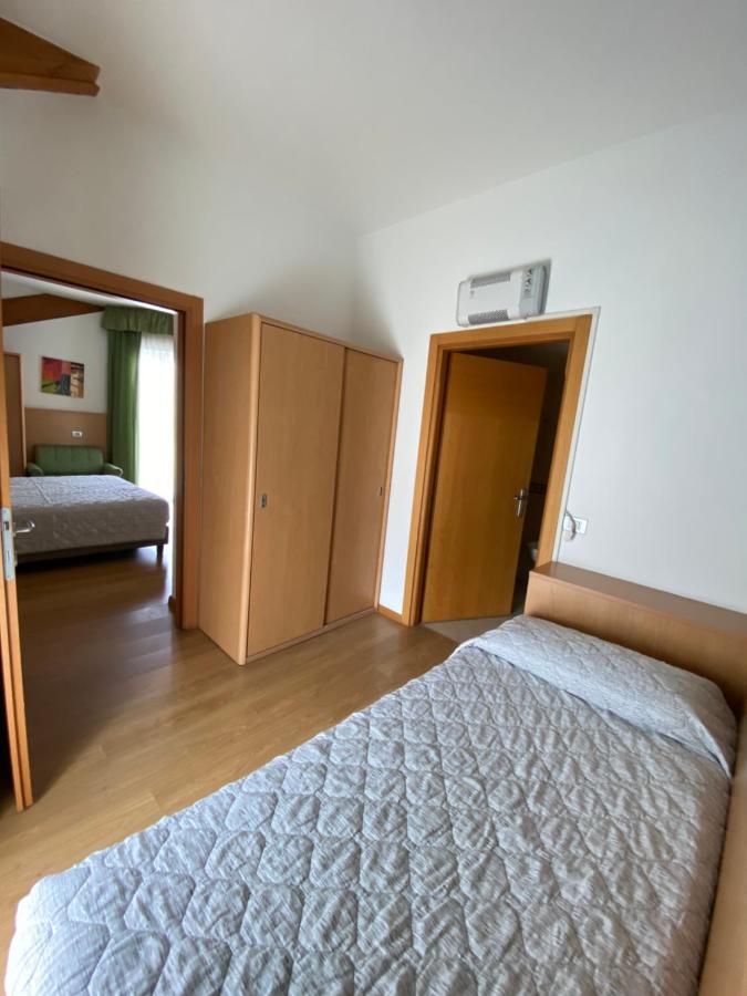Al Brenta Hotell Levico Terme Eksteriør bilde
